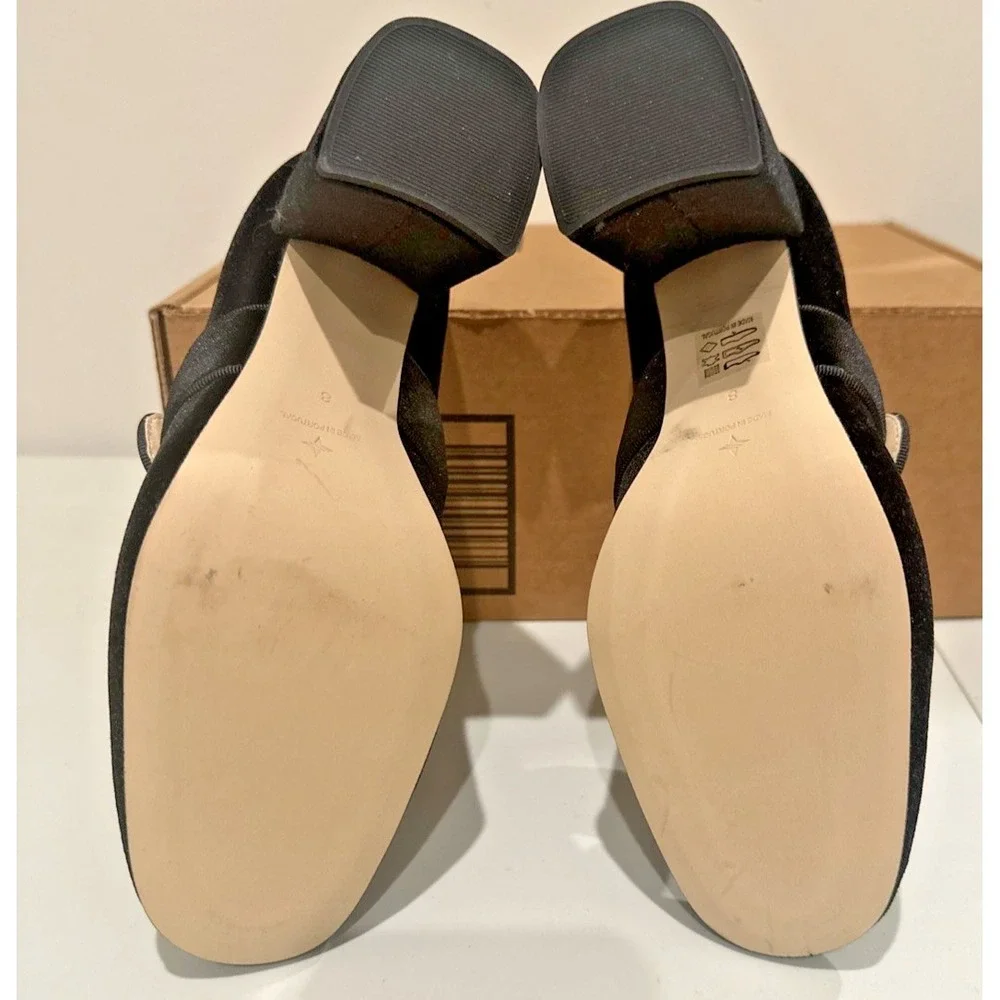 Tuckernuck Size 8 Ellie Block Chunky Mary Jane Heels Black Velvet
